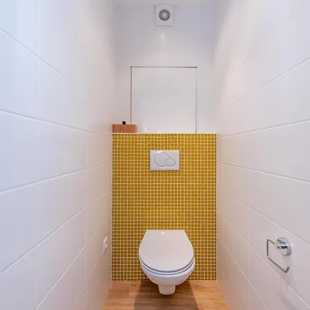 Luxury Modern Near The Metro - 10 Minutes To The Center Prag