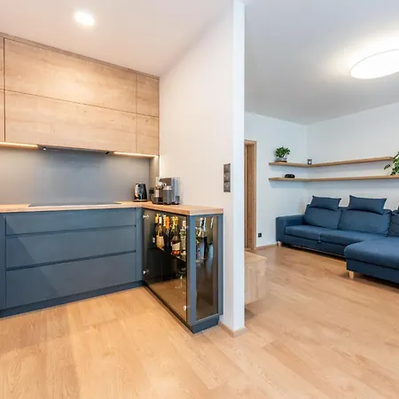 Apartment Luxury Modern Near The Metro - 10 Minutes To The Center Prague