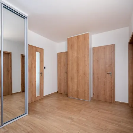 Apartment Luxury Modern Near The Metro - 10 Minutes To The Center Prague