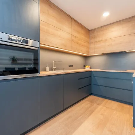 Luxury Modern Near The Metro - 10 Minutes To The Center * Prag