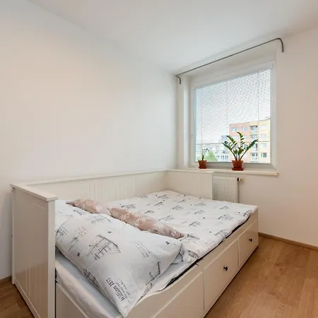 شقة Luxury Modern Near The Metro - 10 Minutes To The Center براغ